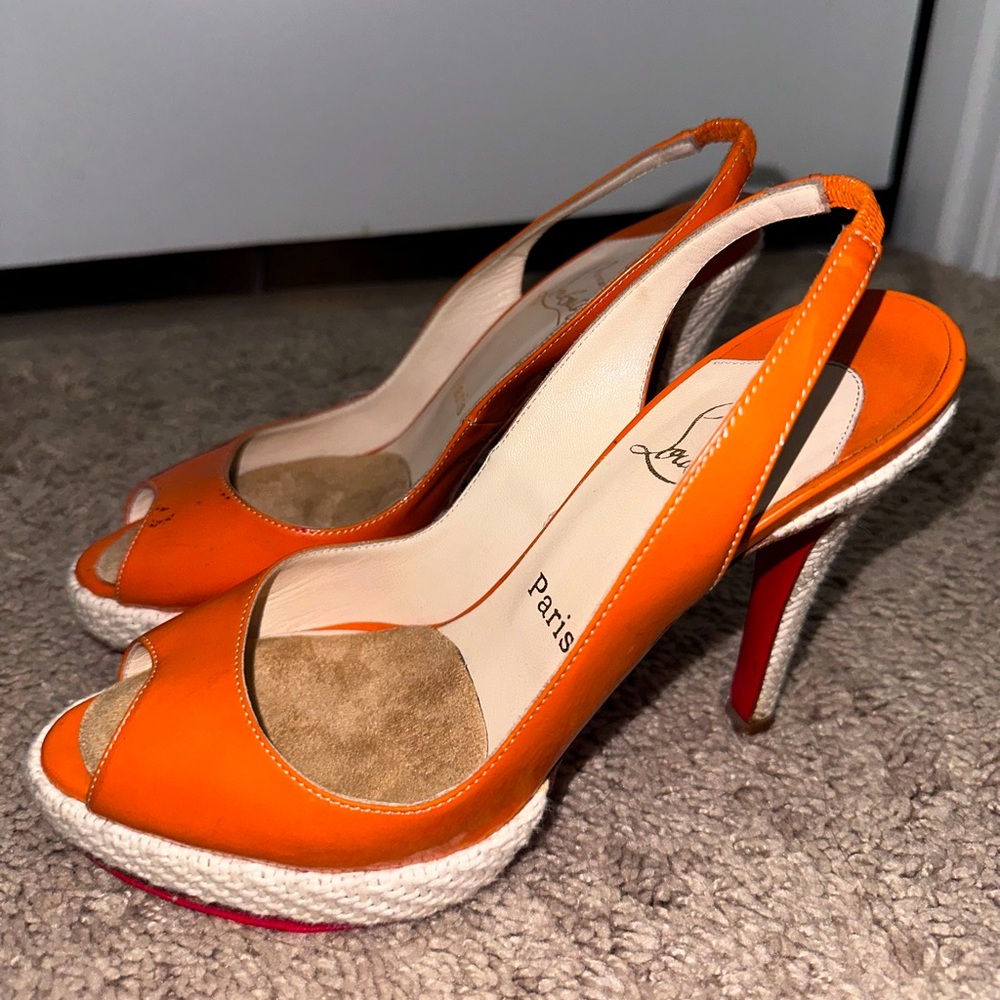 Authentic Christian Louboutin Orange Peep Toe with Braided Raffia Heel Size 38.5